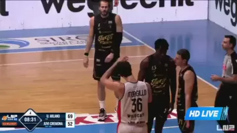 Poster siaran Urania Milano VS Juvi Cremona
